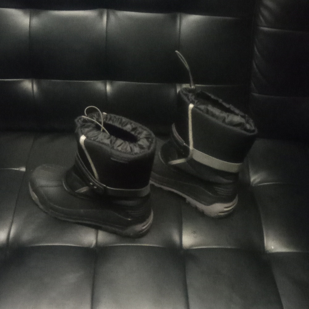 Water proof Winter Boots size 10 women